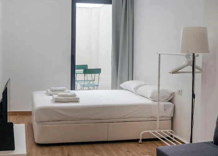 Vlc Host- Fray Pedro Bed & Breakfast