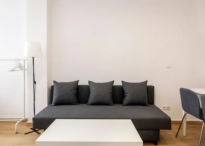 Bed & Breakfast Vlc Host- Fray Pedro Valencie