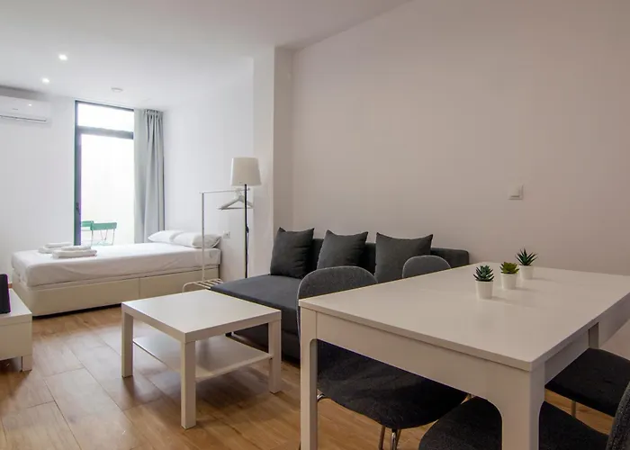 Vlc Host- Fray Pedro Bed & Breakfast